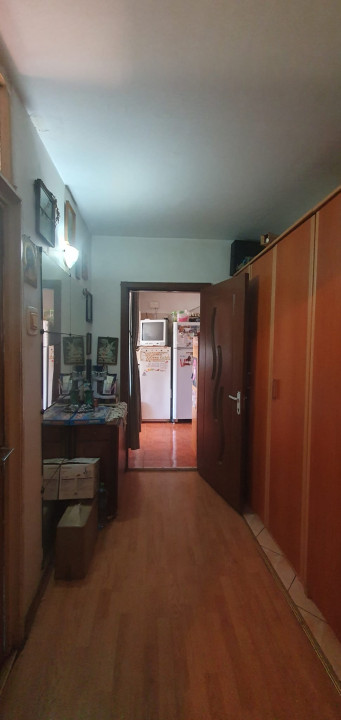 Apartament de renovat 3 camere Crangasi - Strada Ceahlau 