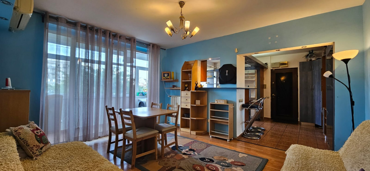 Apartament 3 camere spatios cu vedere libera
