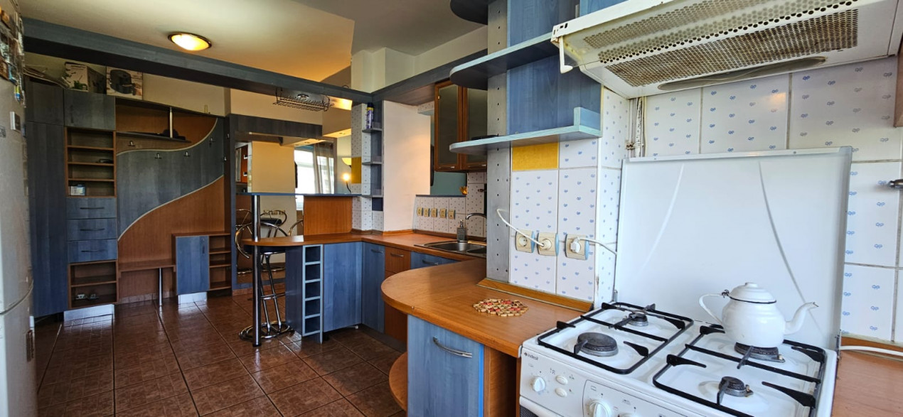 Apartament 3 camere spatios cu vedere libera