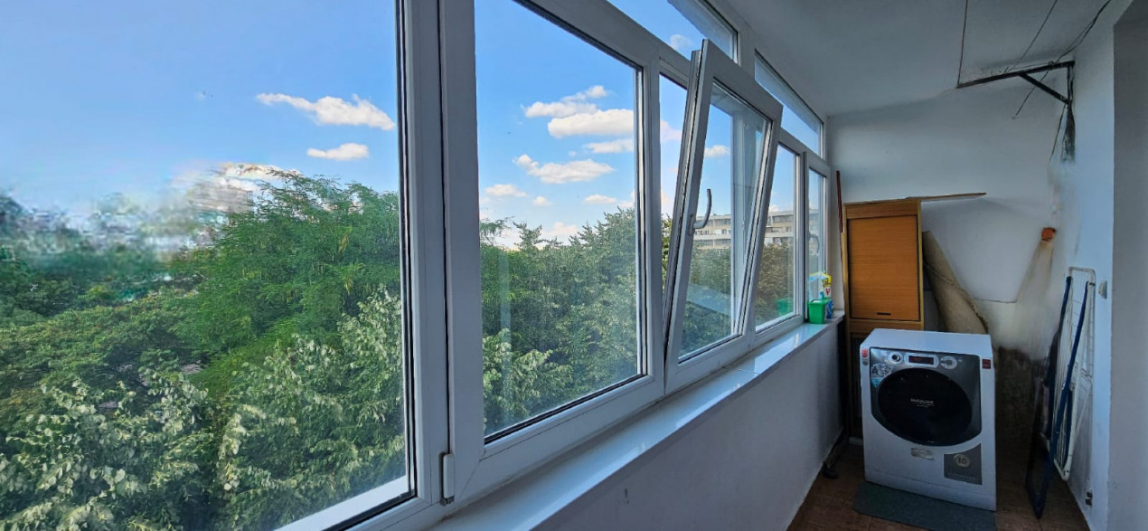 Apartament 3 camere spatios cu vedere libera