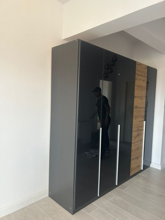 Apartament spatios cu balcon si parcare subterana Pipera