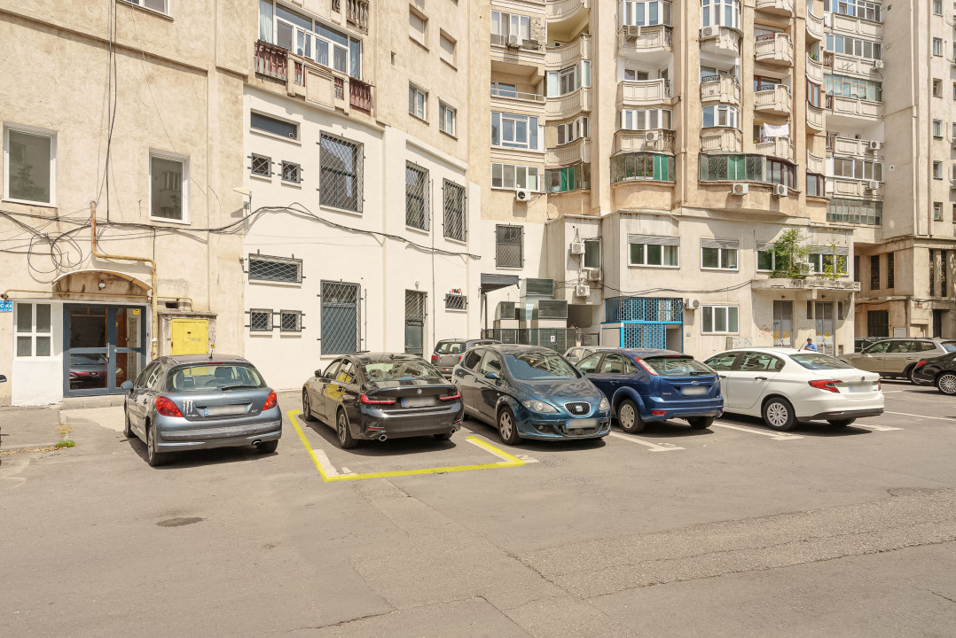 Apartament 4 camere vedere Bulevardul Unirii 