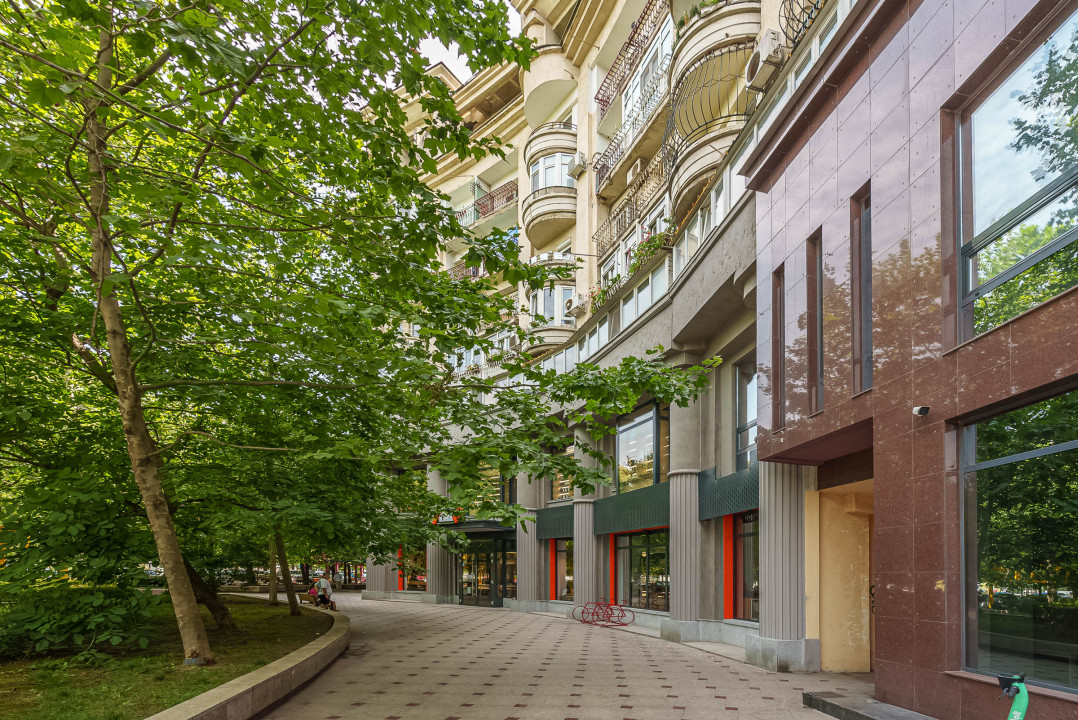 Apartament 4 camere vedere Bulevardul Unirii 