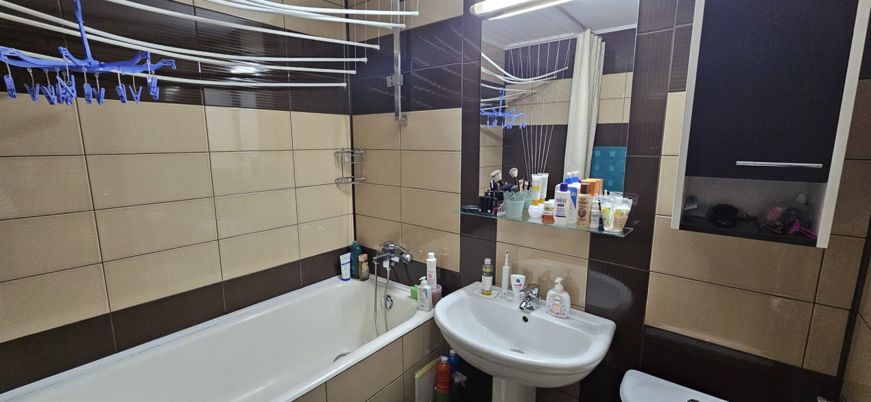 Apartament 3 camere RENOVAT Berceni 