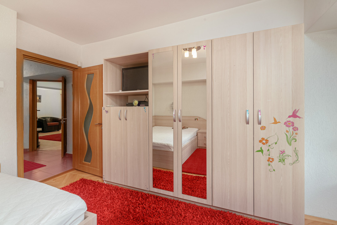 Apartament 4 camere vedere Bulevardul Unirii 