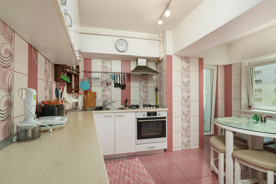 Apartament 4 camere vedere Bulevardul Unirii 