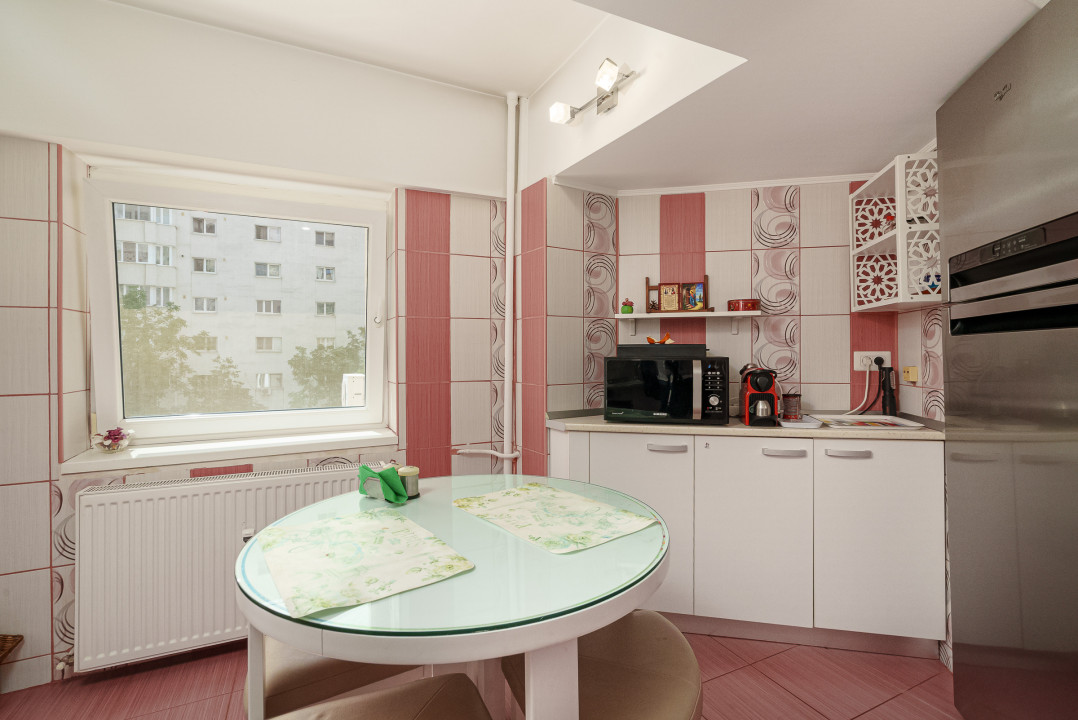 Apartament 4 camere vedere Bulevardul Unirii 