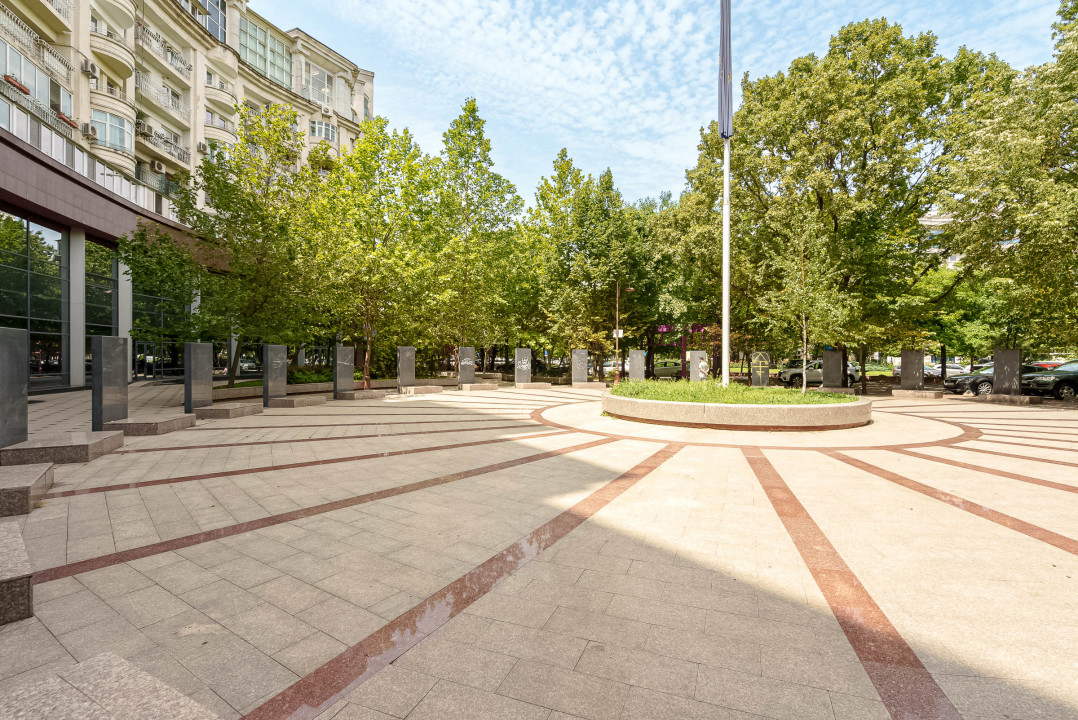 Apartament 4 camere vedere Bulevardul Unirii 