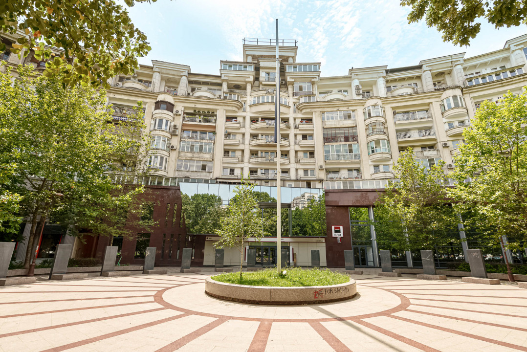 Apartament 4 camere vedere Bulevardul Unirii 