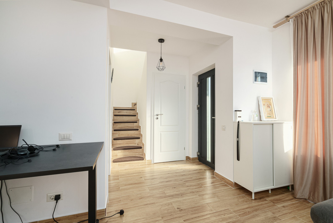 Vila moderna 3 camere complet mobilata curte prorpie Comuna Berceni