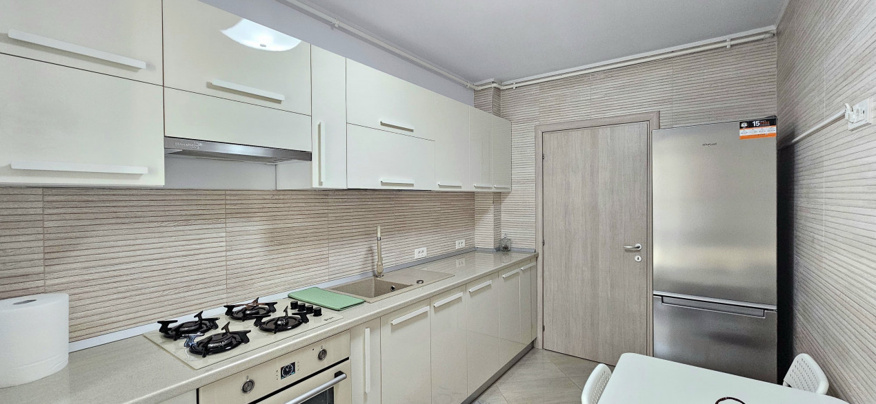 Prima inchiriere apartament nou plus parcare