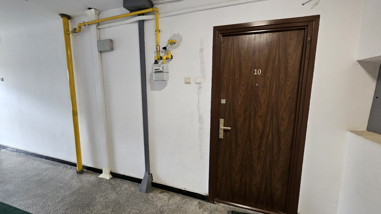 4 Camere Decomandat DE RENOVAT 101 MP Total